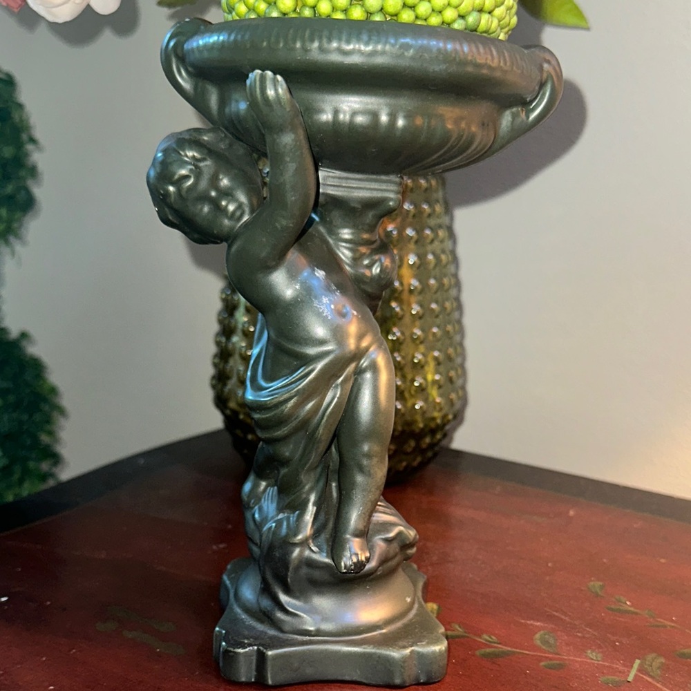 Vintage 1962 Classic Dark grey Cherub Accent Piece